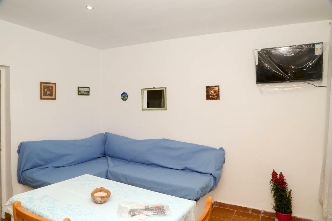 Apartment Tony's